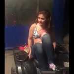 De la enramada, se deja grabar mujeres de 60 desnudas