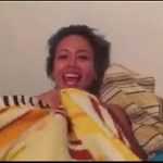 Mujer Luna Bella la descubre masturbandose mujeres corriendose de placer