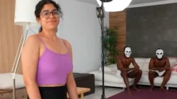 Dos negros para la nena mimada de Nigged  Ivy Star descubre lo que es un trio sexual por primera vez interracial