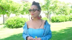 Joder qué natural es esta tía Quina Diaz llega segura y nos flipa tetazas perfectas culo redondo y Pantera Negra le mete beso negro antes de reven